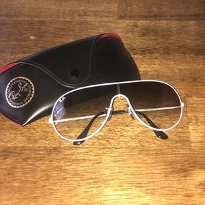 Ray-Ban Aviator Sunglasses